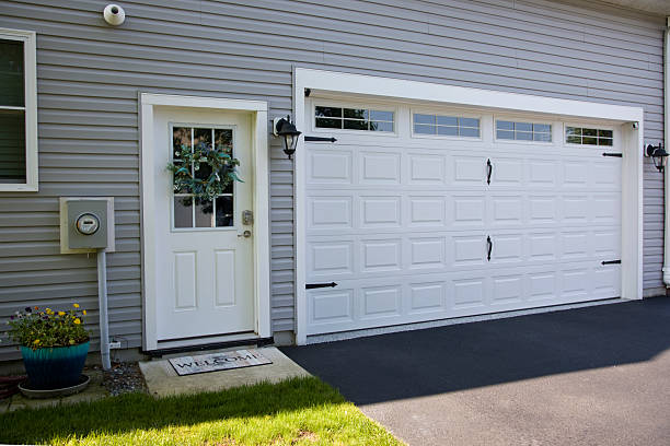 24/7 Emergency Garage Door Roller Replacement experts in Park Falls, WI